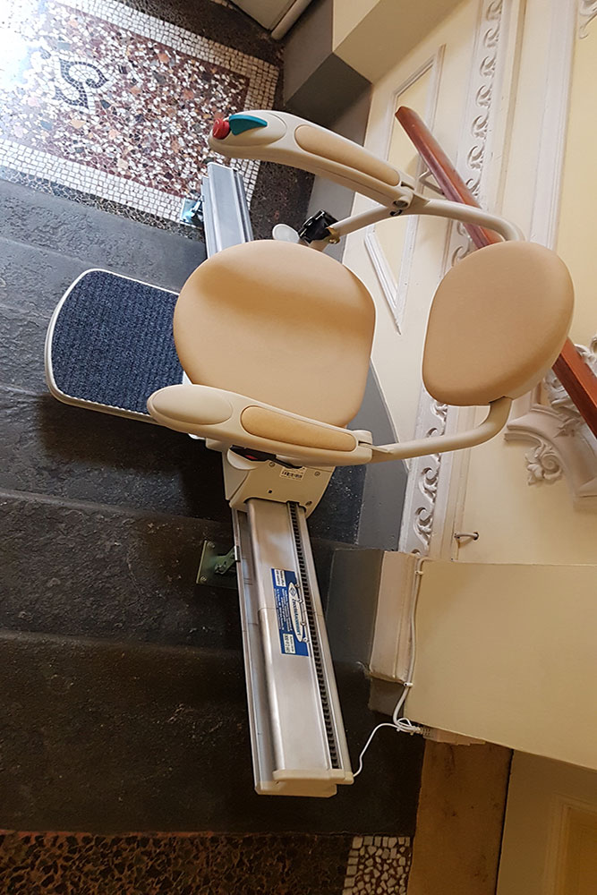 servoscala-poltroncina-zecchi-01